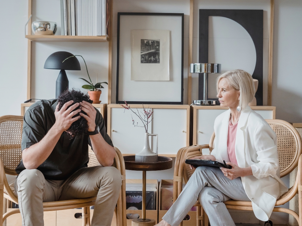 Signs You May Need Trauma Counselling (And What to Do Next)